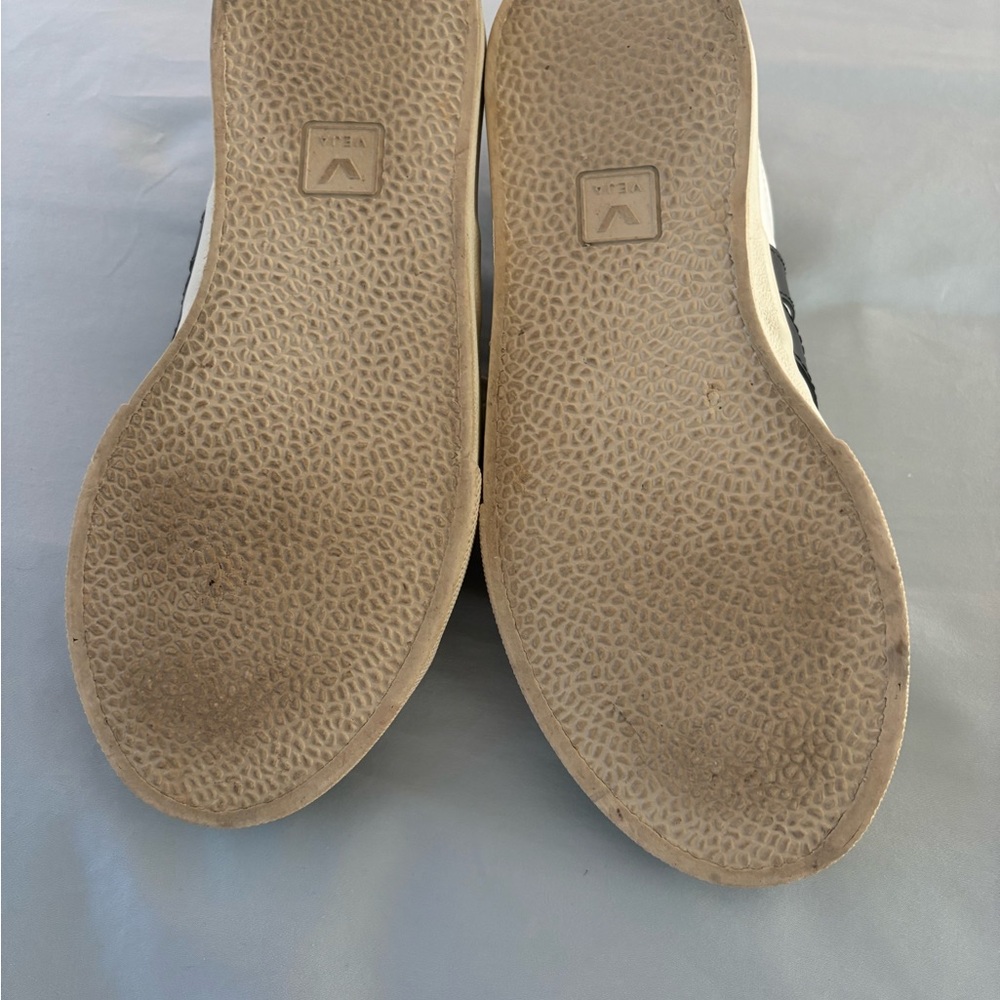 Veja shoes - Picture 3 of 5